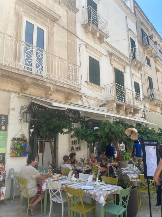 Palazzoliva - Luxury Boho Chic Guest House In The Historic Heart Of Martina Franca Eksteriør billede
