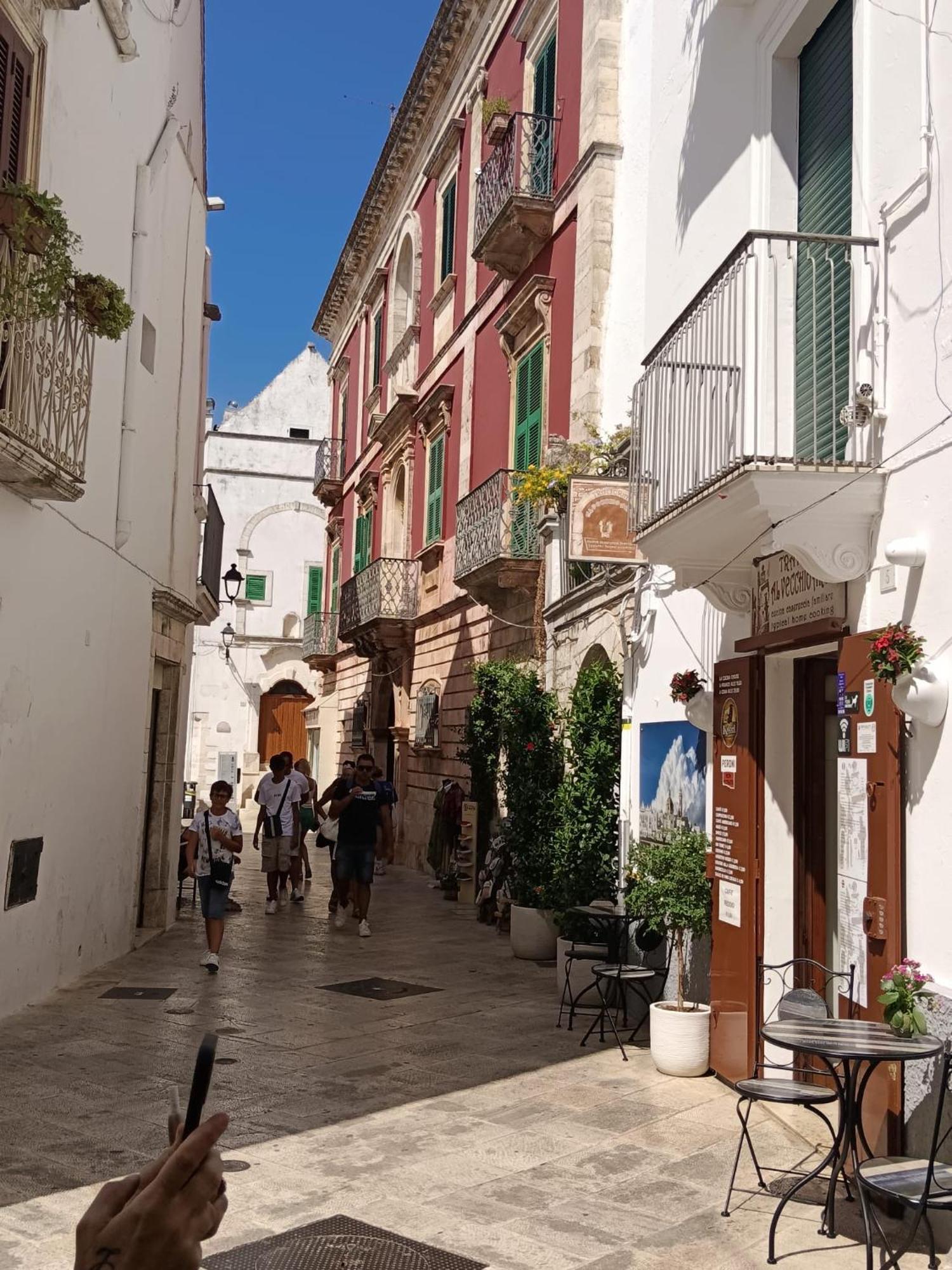Palazzoliva - Luxury Boho Chic Guest House In The Historic Heart Of Martina Franca Eksteriør billede