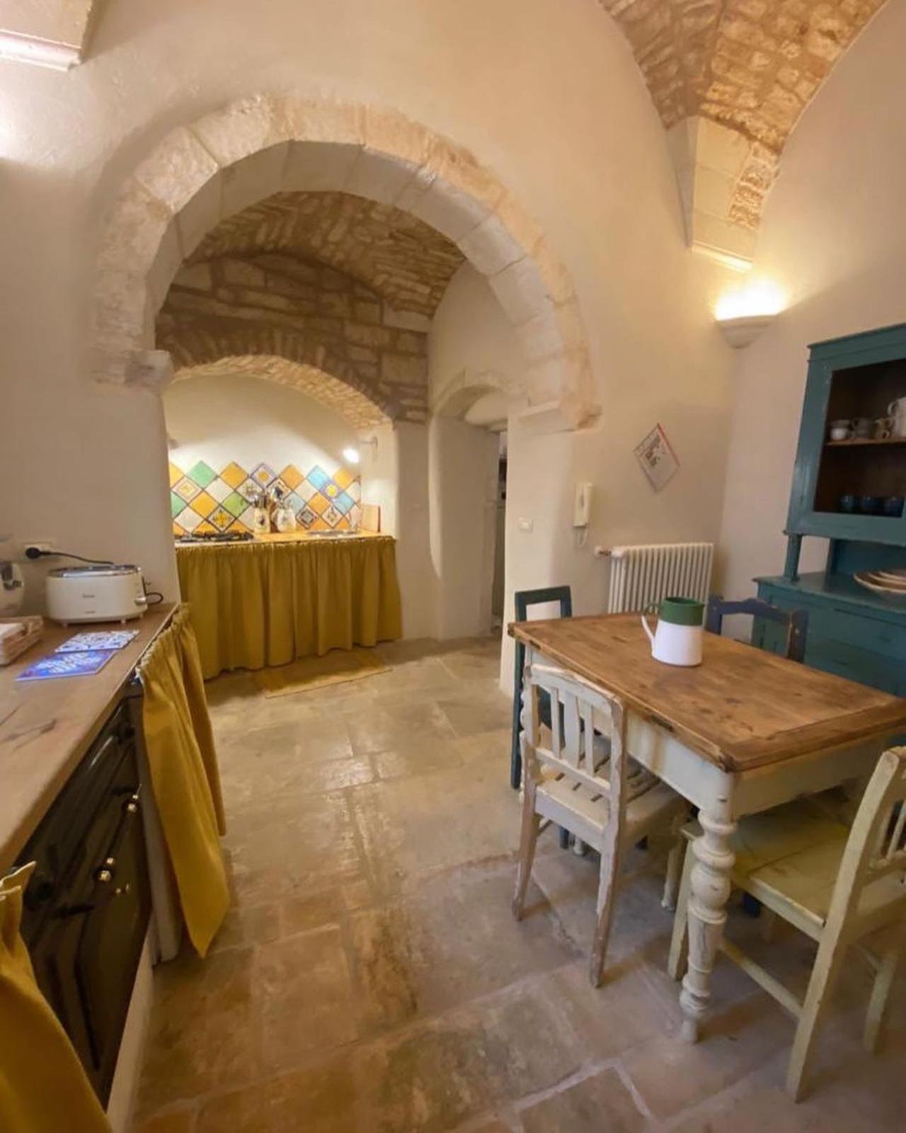 Palazzoliva - Luxury Boho Chic Guest House In The Historic Heart Of Martina Franca Eksteriør billede