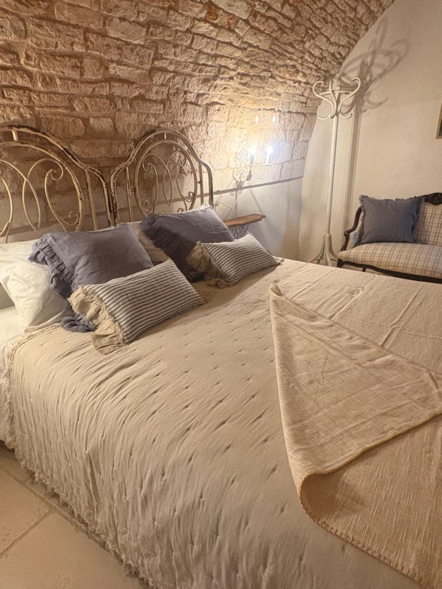 Palazzoliva - Luxury Boho Chic Guest House In The Historic Heart Of Martina Franca Eksteriør billede