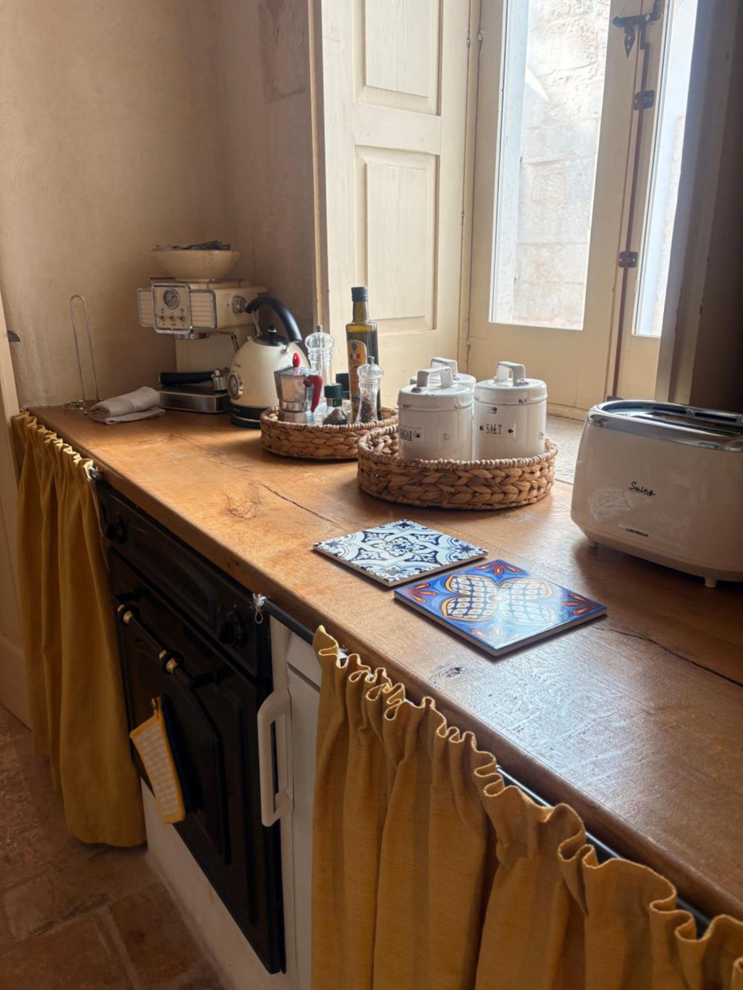 Palazzoliva - Luxury Boho Chic Guest House In The Historic Heart Of Martina Franca Eksteriør billede